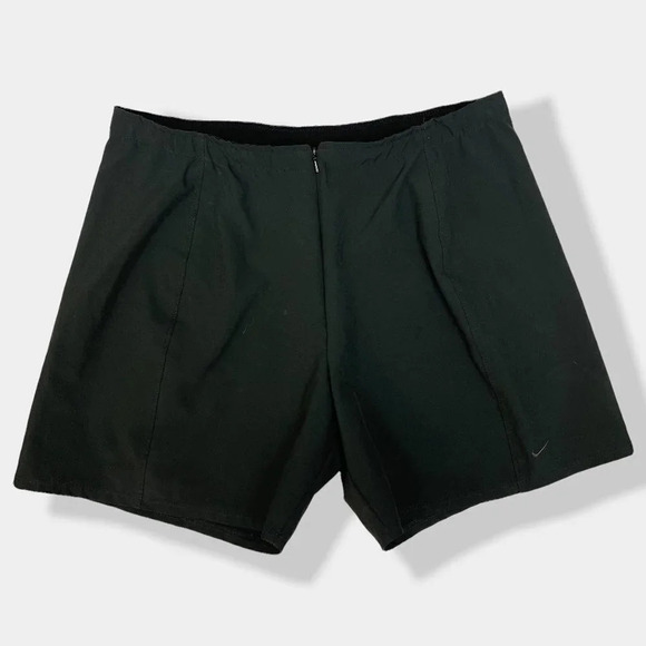 NIKE‎ Retro Black Athletic Shorts - Picture 1 of 3